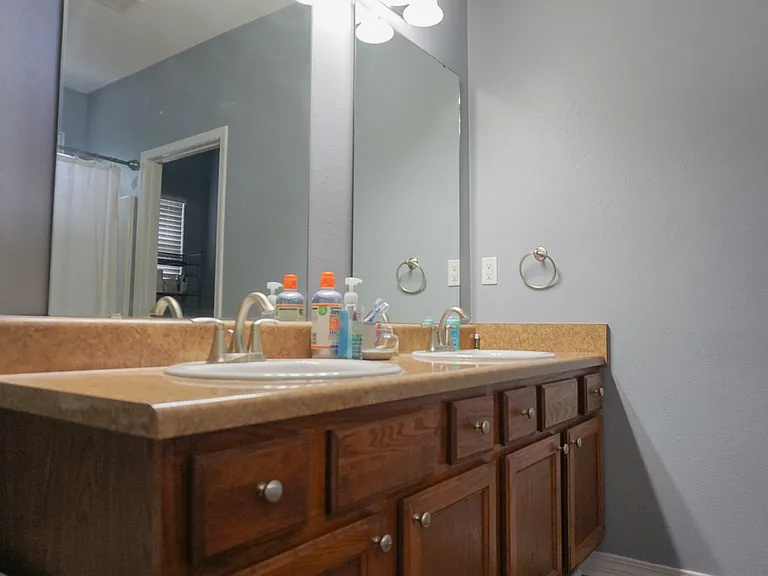 212 Ladue Ave — Photo 10