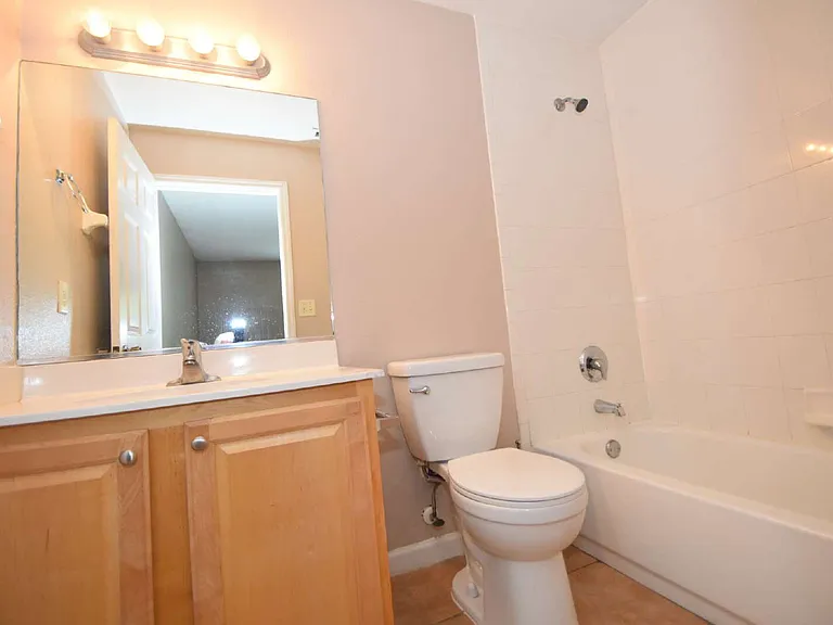 7 Ryarbor Dr #B — Photo 24