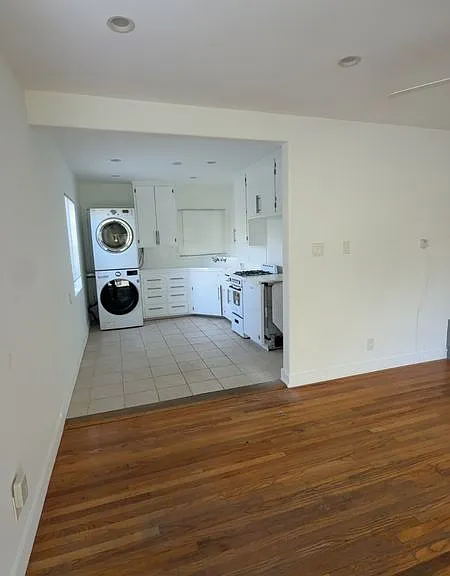 1125 Elm Ave — Photo 2