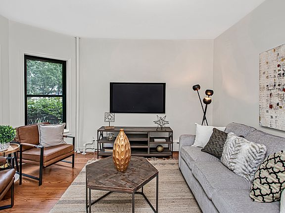 4th image of 4414 N Paulina St APT 1