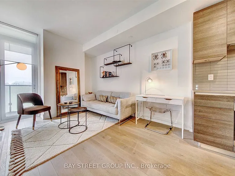 200 Bloor St W #1409 — Photo 18