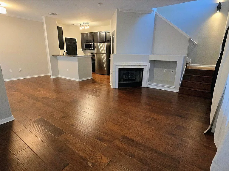 3300 Forest Creek Dr #31 — Photo 2