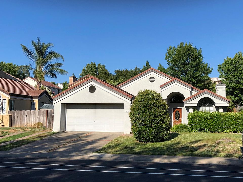 1st image of 112 Silberhorn Dr
