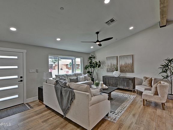 4th image of 8740 E Palm Ln