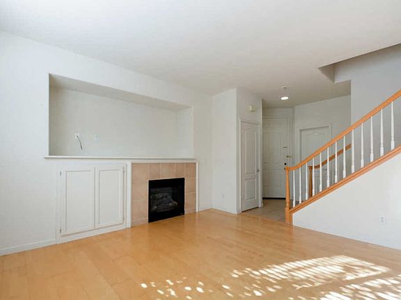 5th image of 2138 Kingsbury Cir