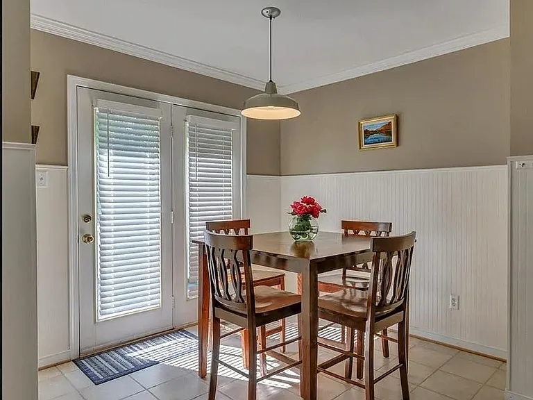 9419 Charter Gate Dr — Photo 13