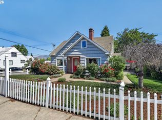121 W 10th St, The Dalles, OR 97058