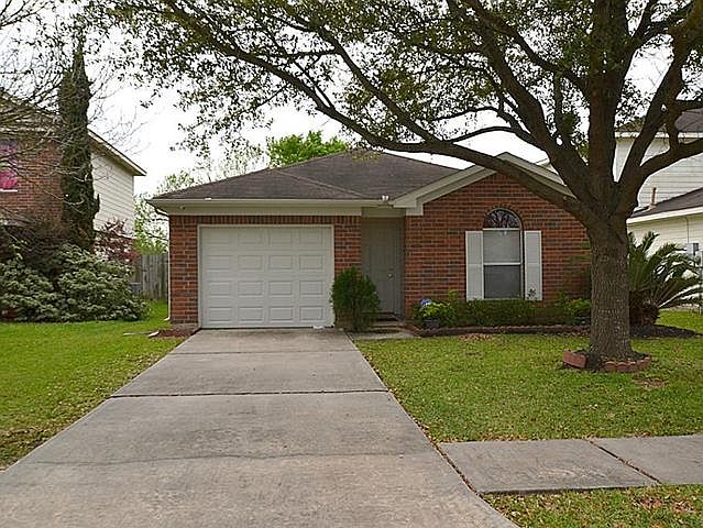 1st image of 15122 Grassington Dr