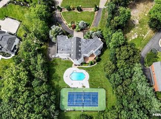 20 Burning Hollow Road, Saddle River, NJ 07458