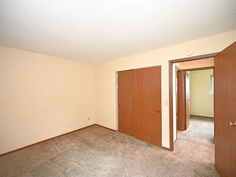 8101 Glohaven Ct — Photo 14