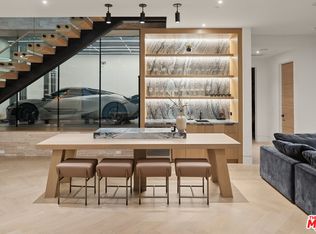 740 Warner Ave, Los Angeles, CA 90024