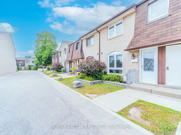 21 Livonia Pl #112, Toronto, ON M1E 4W5