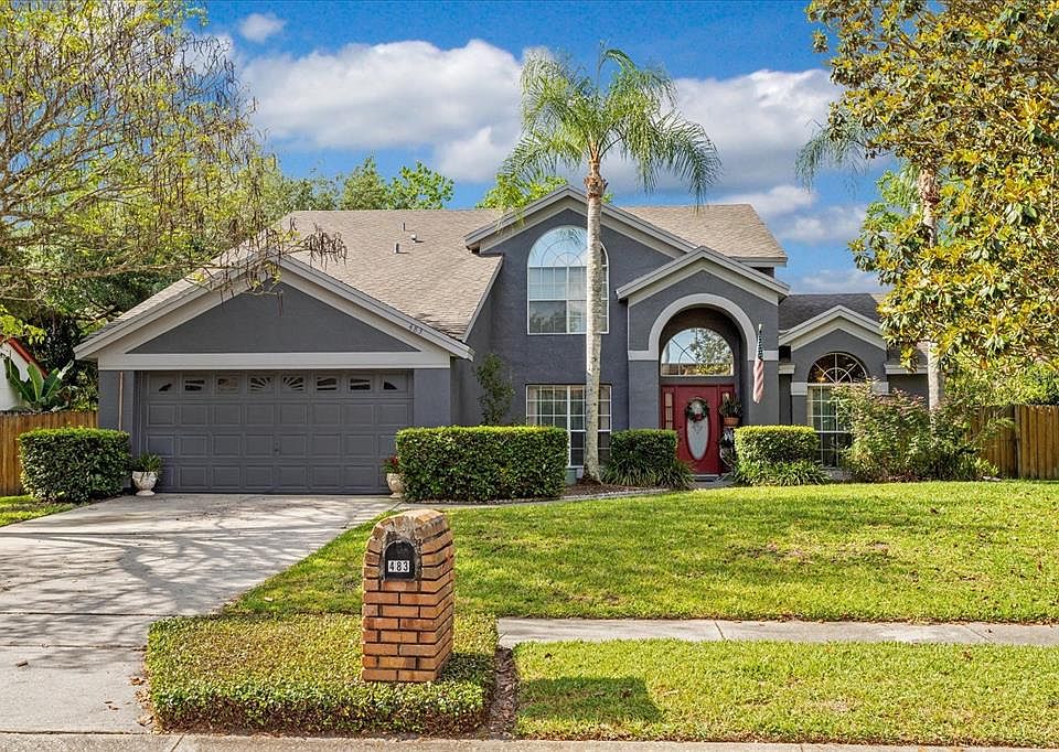1st image of 483 YORKSHIRE DRIVE