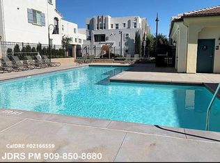 122 Royal Way, Upland, CA 91786