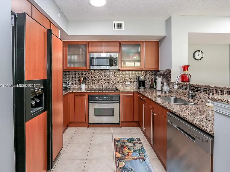 2080 S Ocean Dr #309 — Photo 18