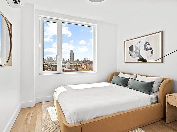 5th image of 161 Meserole Ave #6F