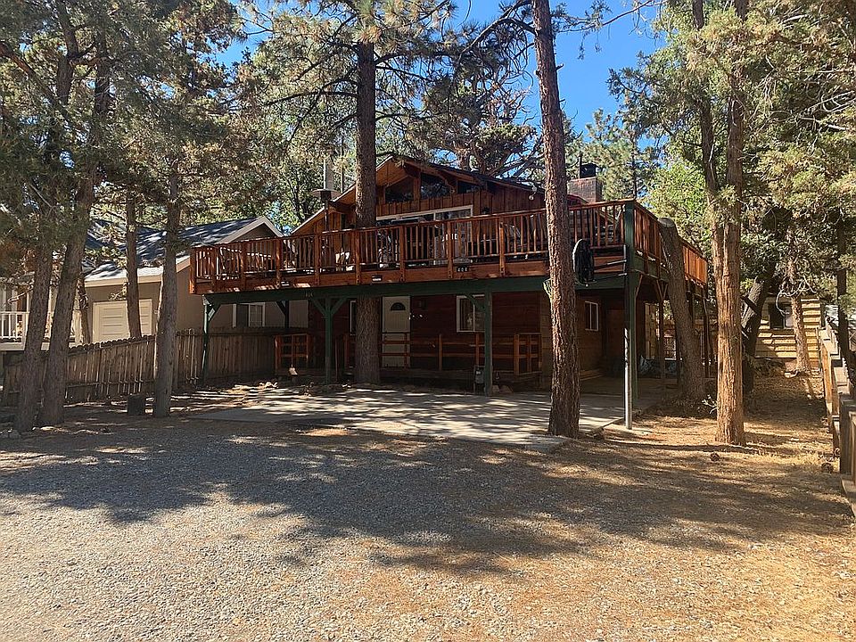 1st image of 404 Leonard Ln
