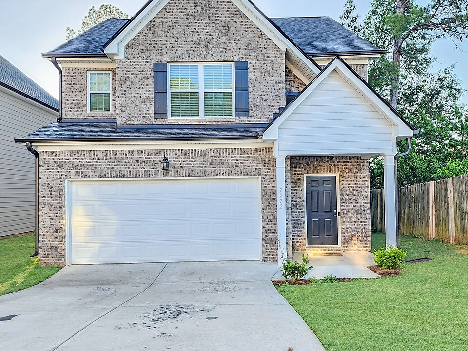 7272 Laurel Way