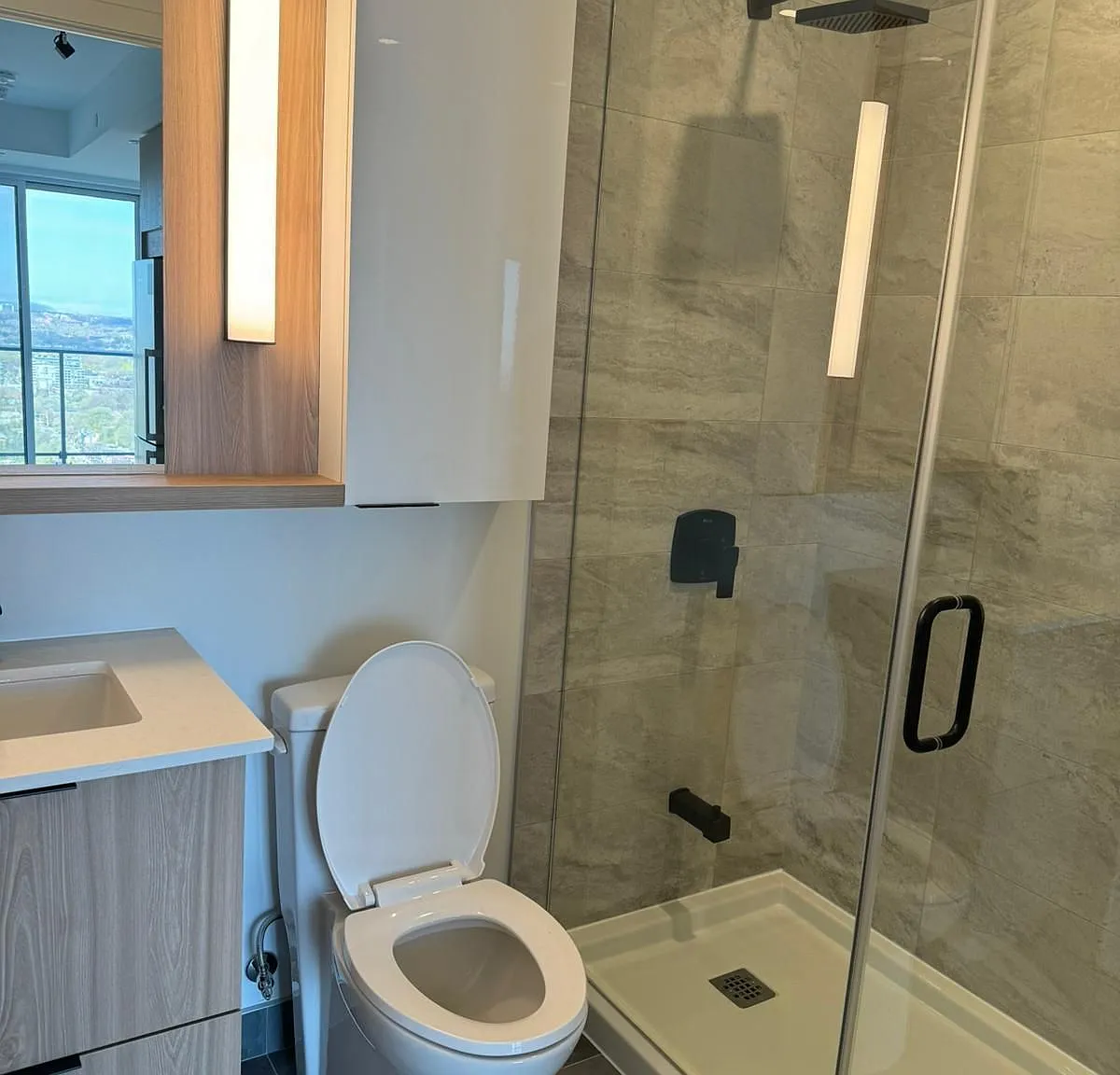 1 bed, $2,000 — Photo 4
