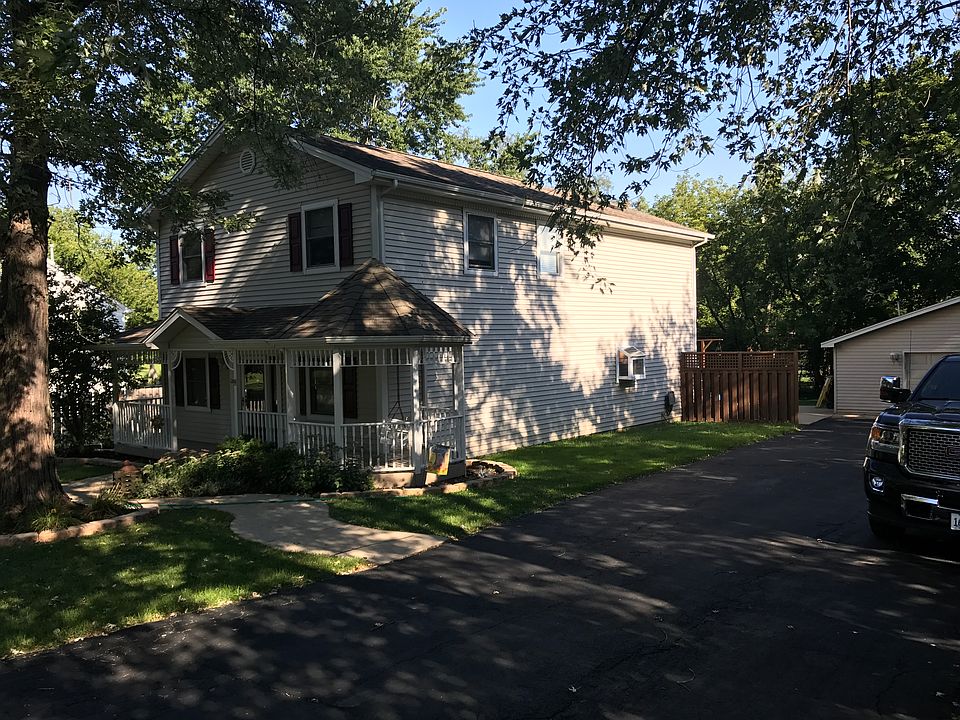 1st image of 858 W Hillside St