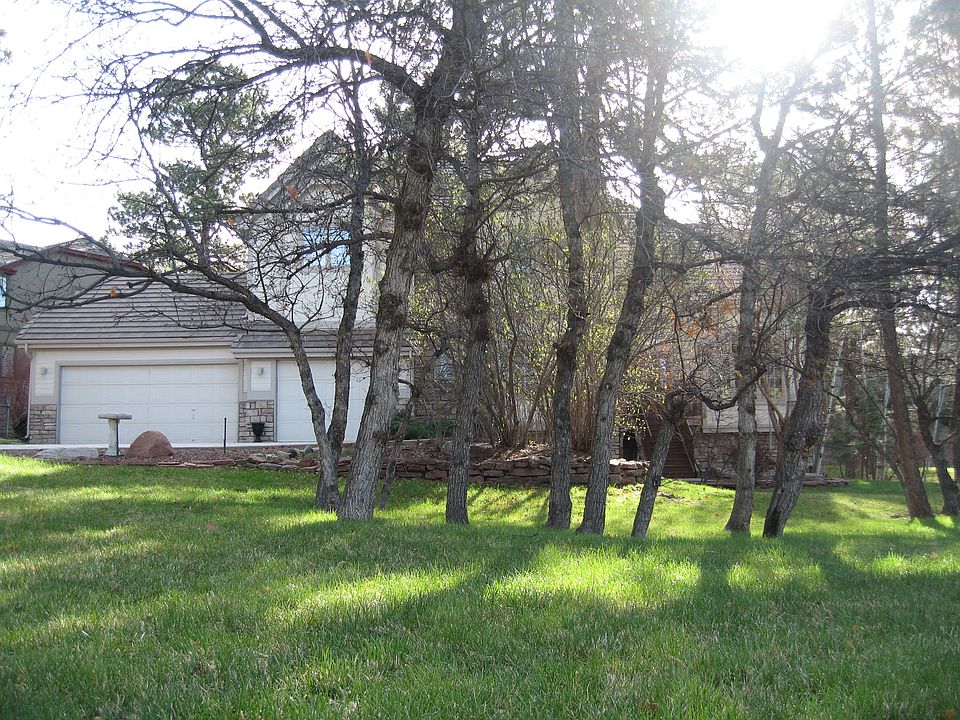 Level 1/3 acre lot