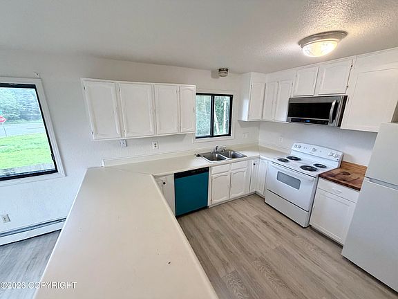 3rd image of 7901 Northwind Ave