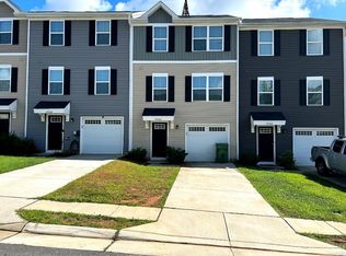 35162 Sara Ct, Locust Grove, VA 22508