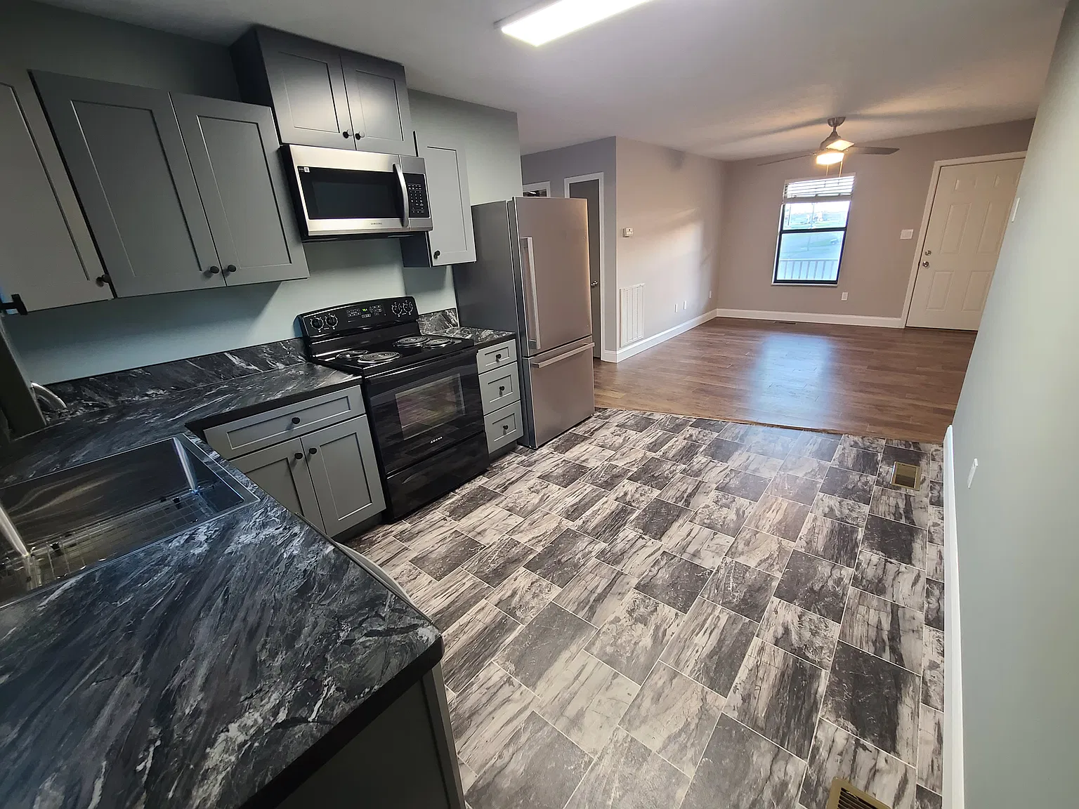 2 bed, 783 sqft, $1,200 — Photo 4