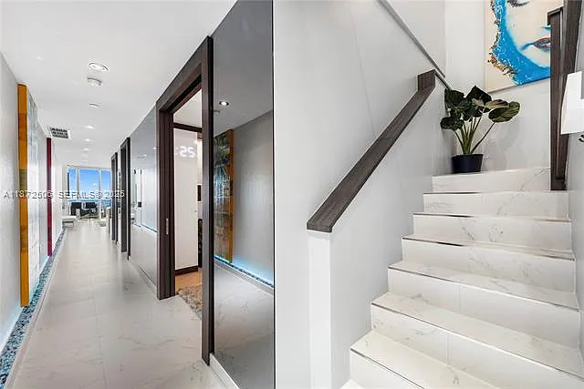 1100 Biscayne Blvd #LPH6105 — Photo 20