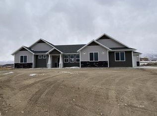 952 Alpine Dr, Spring Creek, NV 89815