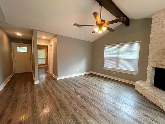 4th image of 3411 Lynridge Dr #A