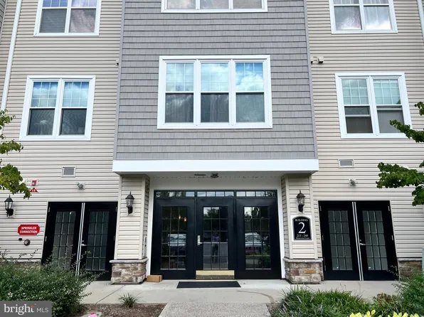 232 Masterson Ct, Trenton, NJ 08618