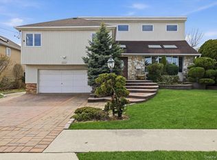 3454 Woodward Street, Oceanside, NY 11572