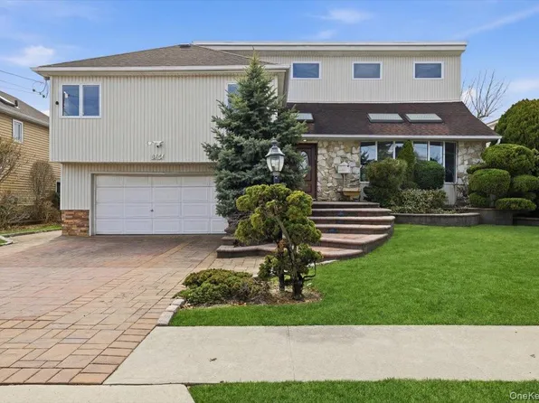 3454 Woodward Street, Oceanside, NY 11572