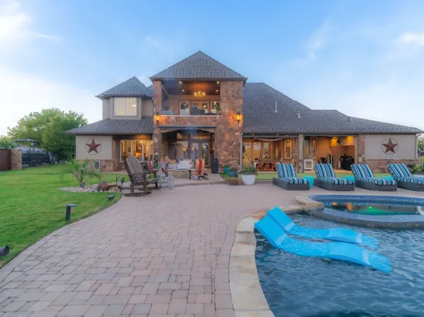 6049 Lakeside Dr, Fort Worth, TX 76179