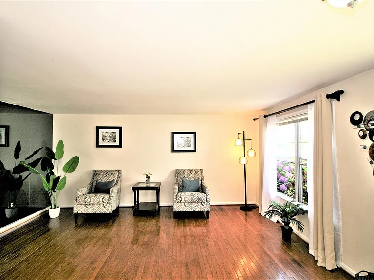10602 Tuppence Ct — Photo 4