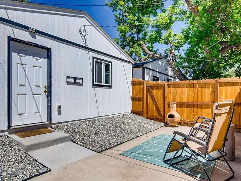 1377 Wolff St — Photo 4