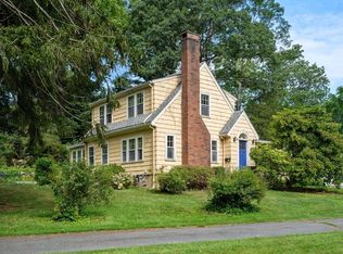 134-134R Leonard St, Gloucester, MA 01930