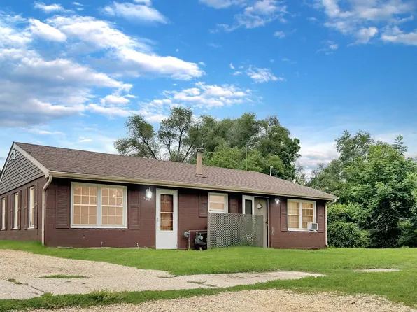 524 Hemenway Pl #526, South Beloit, IL 61080