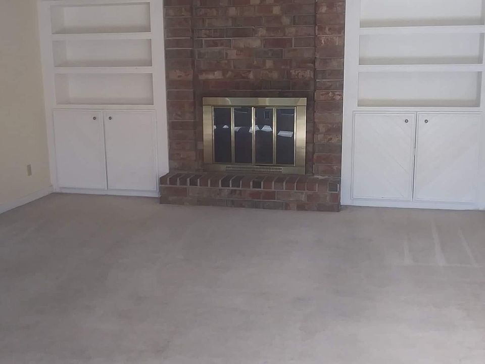 2nd image of 2416 Brierwood Ct
