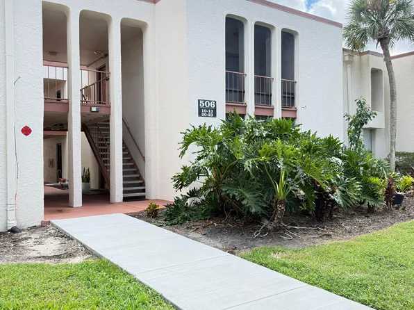 506 Orange Dr APT 22, Altamonte Springs, FL 32701