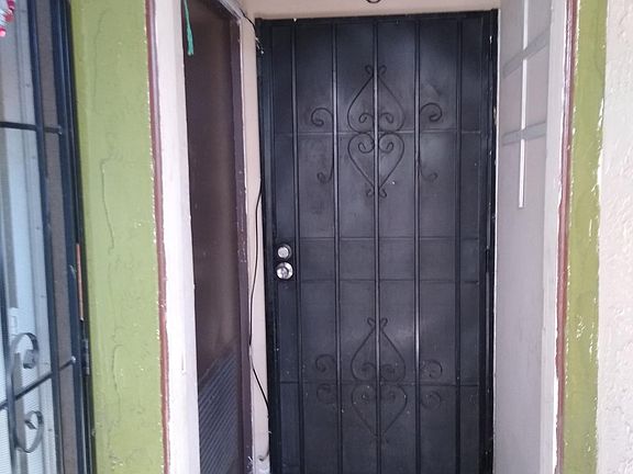 3rd image of 4129 43rd St #8