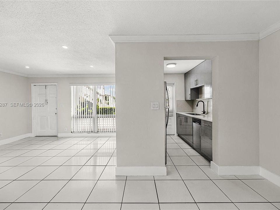 1st image of 5450 Hollywood Blvd APT 107