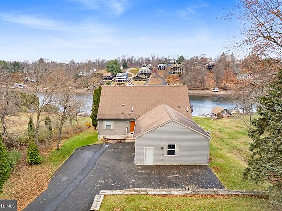 5th image of 614 W Wynonah Dr