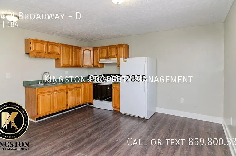 544 N Broadway St #D — Photo 13