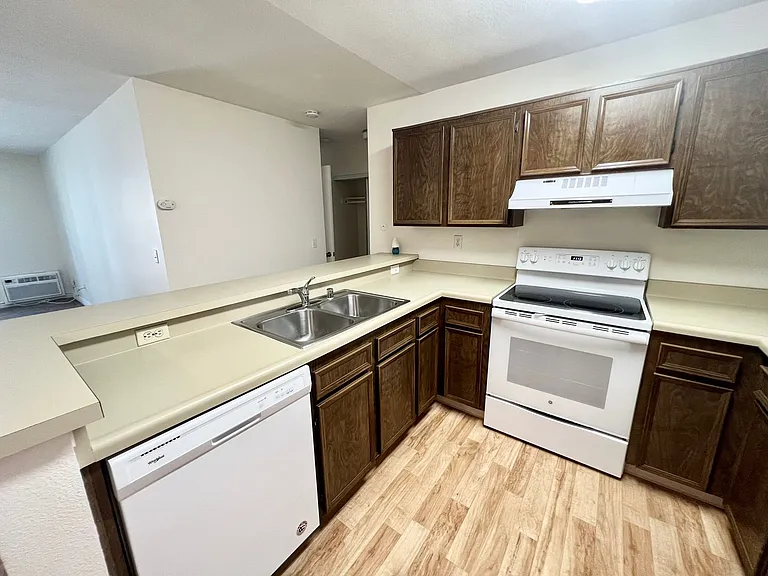 6151 Rancho Mission Rd #203 — Photo 4