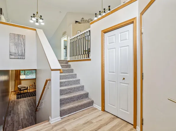 8823 Coffman Path, Inver Grove Heights, MN 55076