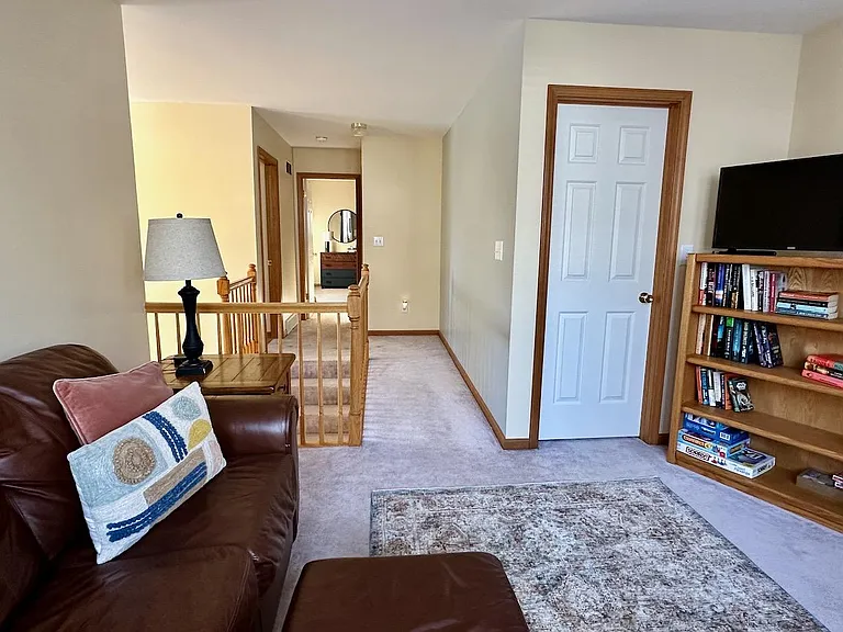 1 Inlander Rd — Photo 40