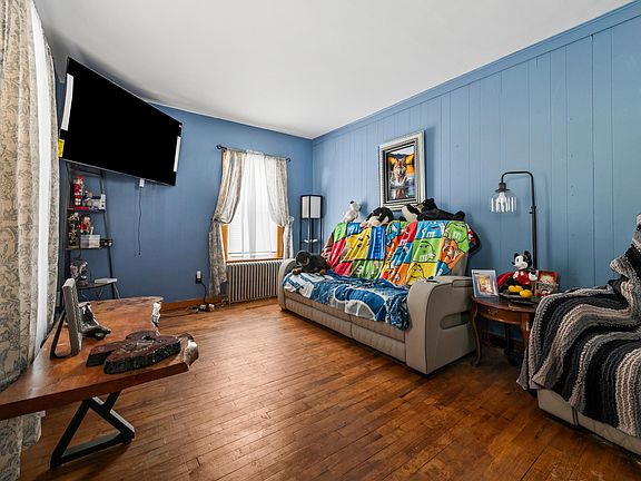 5th image of 66 Spruce Street
