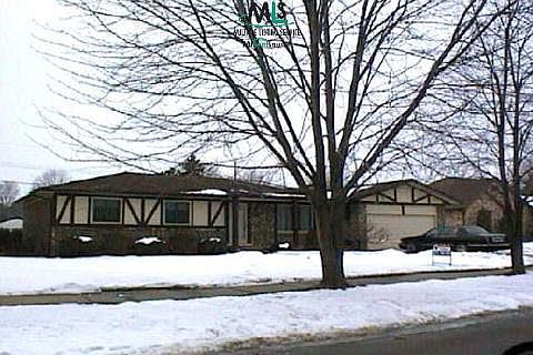 1st image of 34800 Shorewood Dr